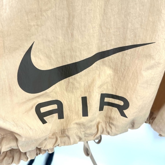 Nike Air Womens Mod Crop Jacket Size XL Windbreaker Utility Gorpcore Lightweight - Picture 8 of 14